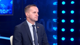 Новиков: Устроители Олимпиады в Париже явно просчитались, когда создали спортсменам такие условия проживания, что те вынуждены спать на улице